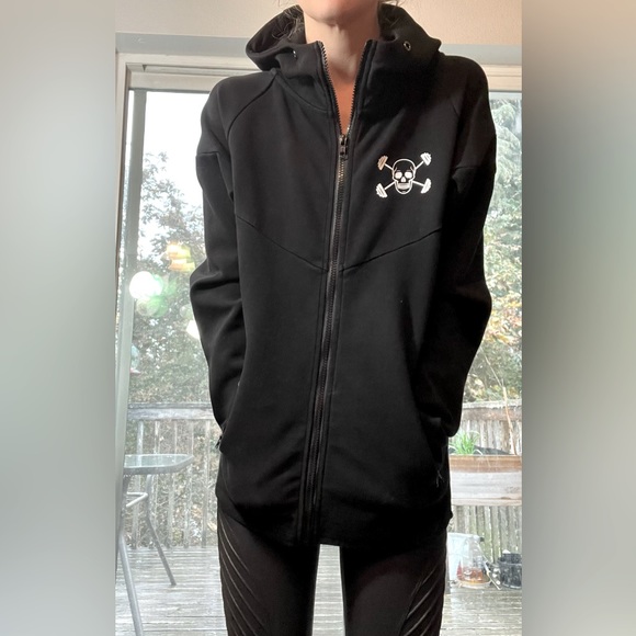 Constantly Varied Gear CVG Hooded Skull & Crossbones Jacket, size small - Picture 3 of 9